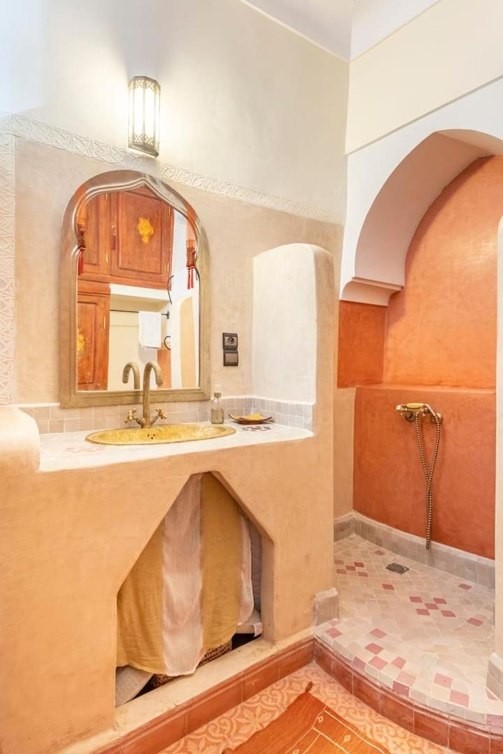 Vila Riad Des Mile Nuits Marakéš Pokoj fotografie